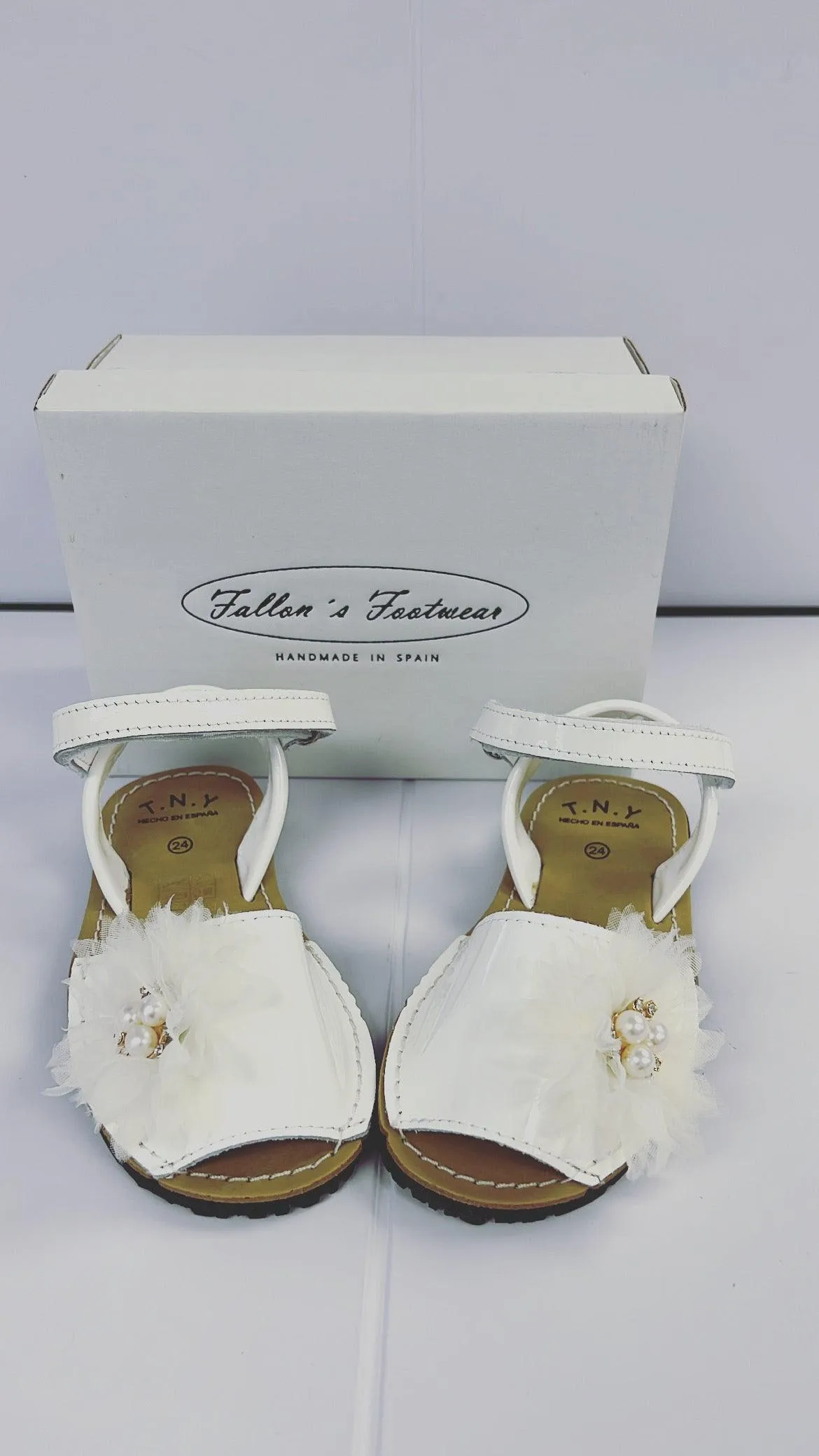 17405 White Patent Pearl Sandals