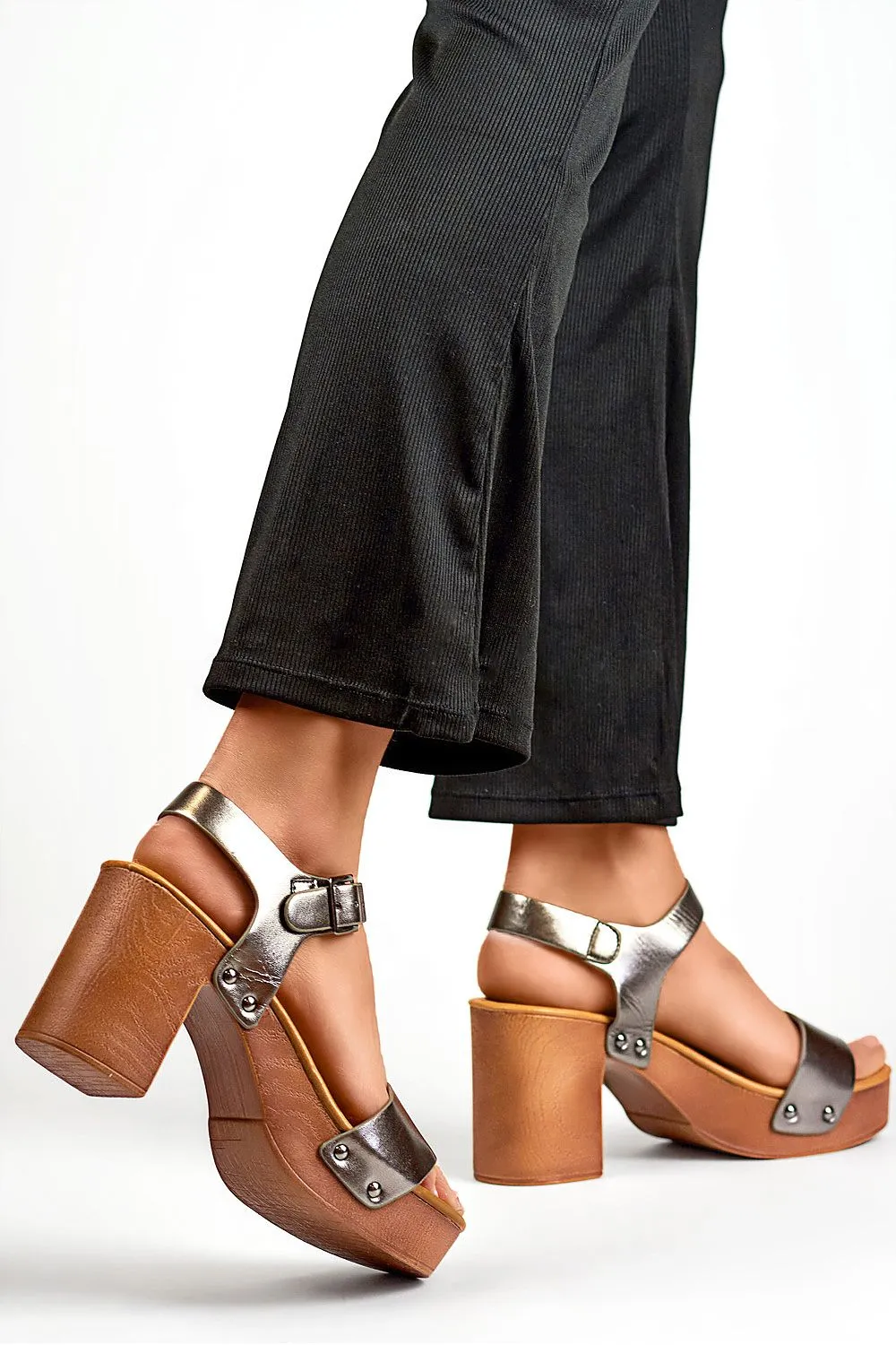 TEEK - Block Wood Heeled Strap Sandals